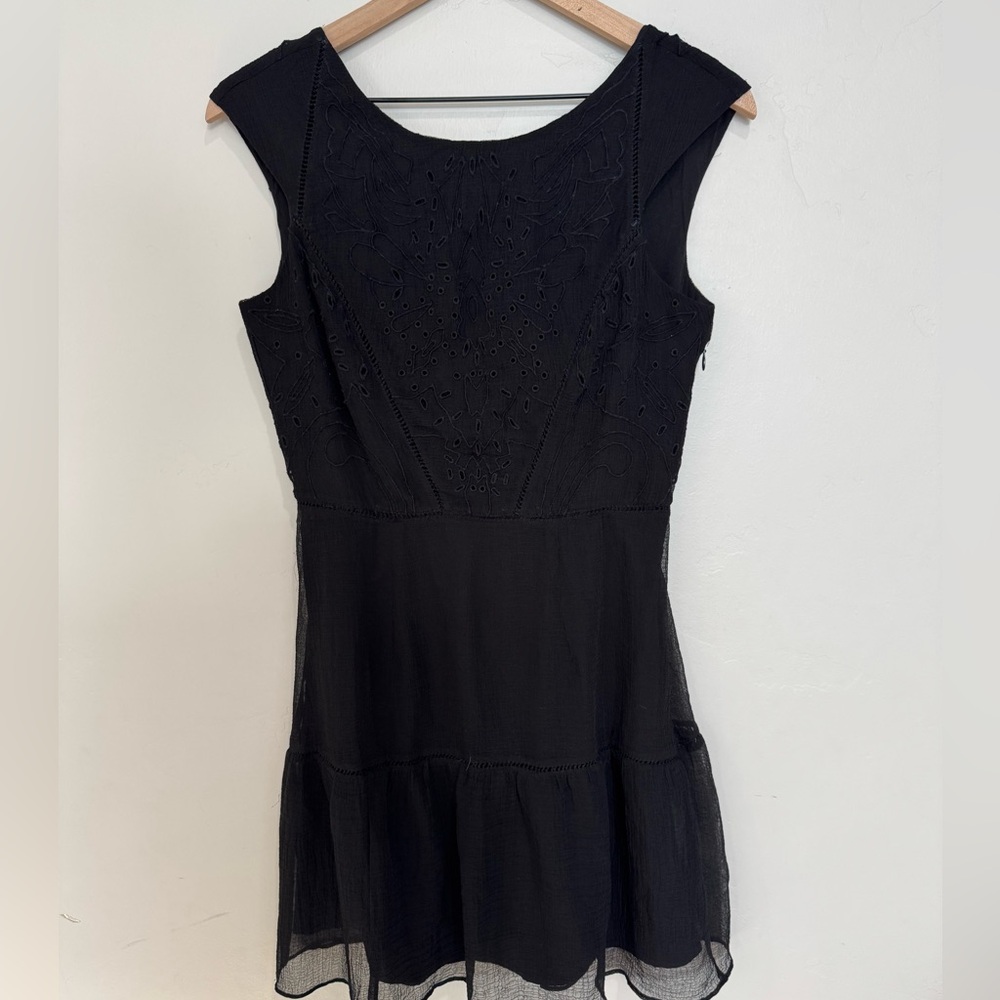 Kimchi Blue Women’s 4 Black Embroidered Mini Skater‎ Dress with Back Cut Out